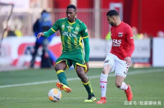 在球场上 在球场上