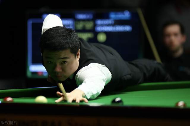 轻球员的期 轻球员的期